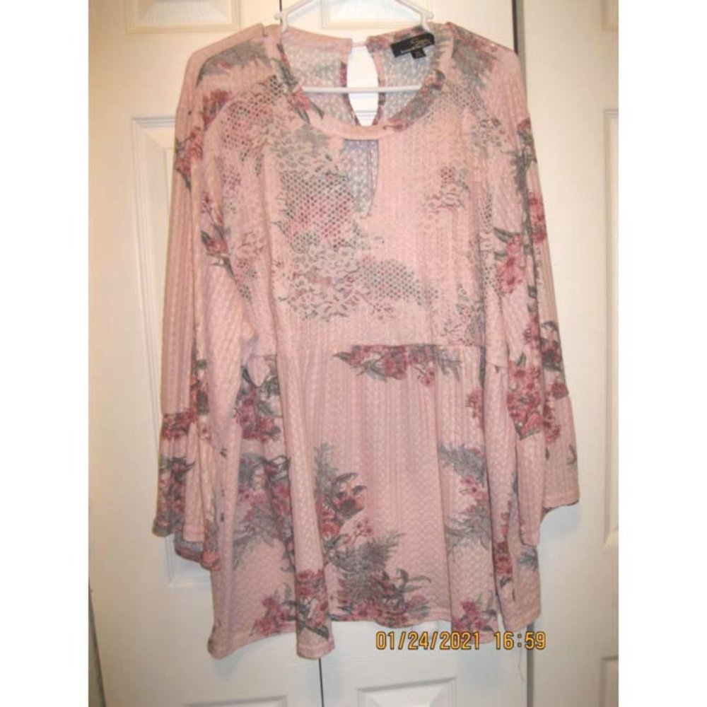 Rose pink Floral long sleeved light knit t…